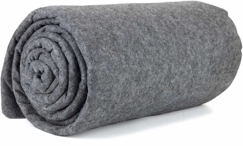 Bodemvilt Voor Zwembad 730 X 360 Cm - 200g/m2 1 Bodemvilt Voor Zwembad 730 X 360 Cm - 200g/m2