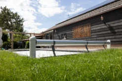 Open Classic Automatisch Oprolsysteem - Tot 4,5 Meter - Wit 11 Open Classic Automatisch Oprolsysteem - Tot 4,5 Meter - Wit -Aanbiedingen Zwembad Schoon Winkel af5a8917 1900